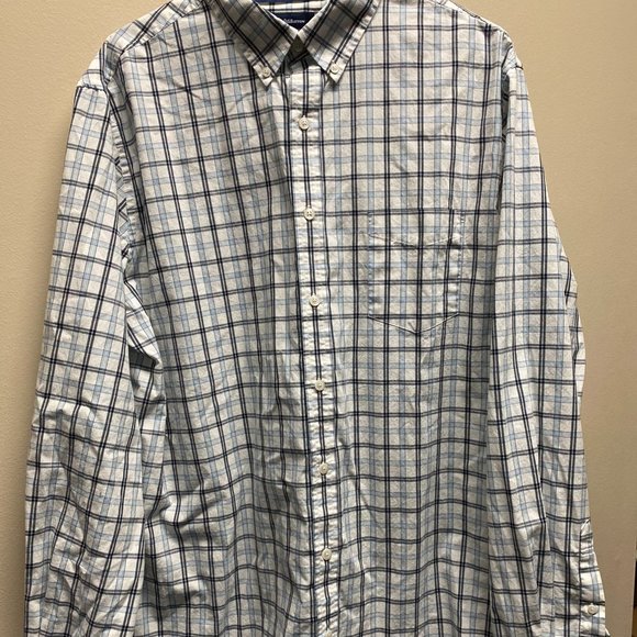 Assortment of Casual (Button Downs and Polo) - Picture 9 of 9